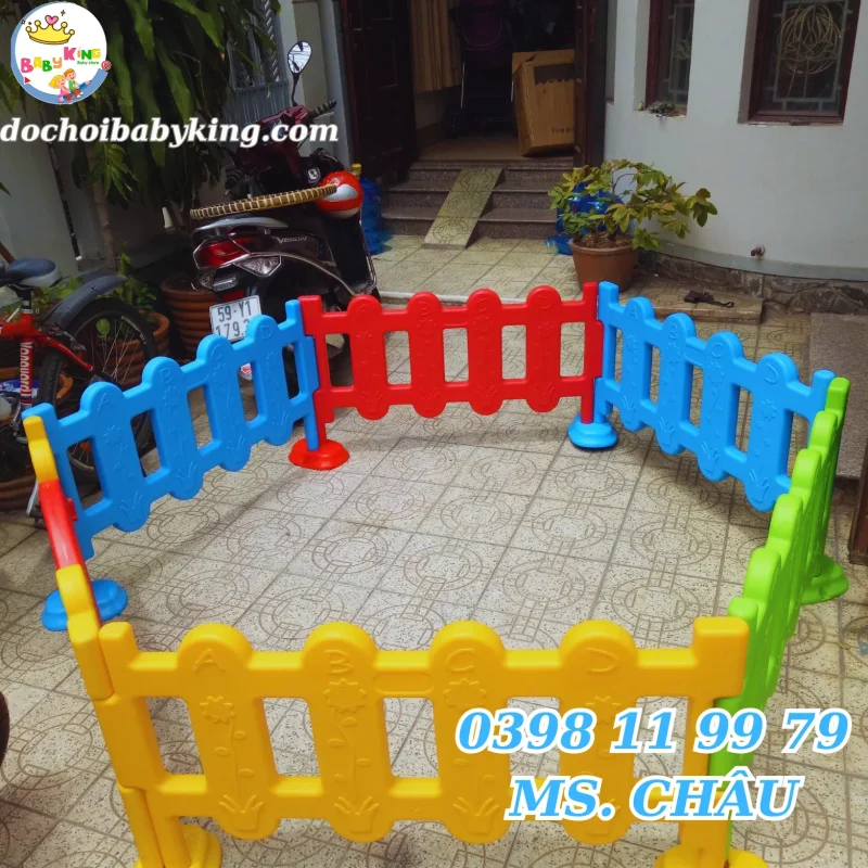 Hàng rào nhựa cho bé – Giải pháp an toàn, tiện lợi và sáng tạo